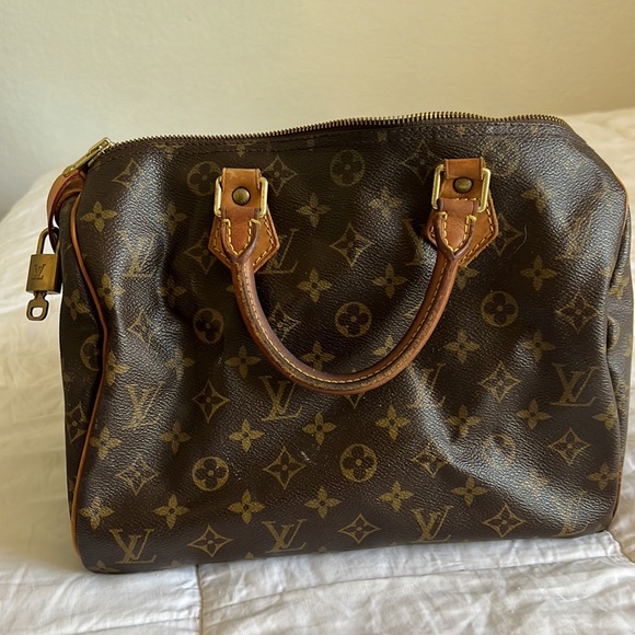 Louis Vuitton large bag - Picture 3 of 4